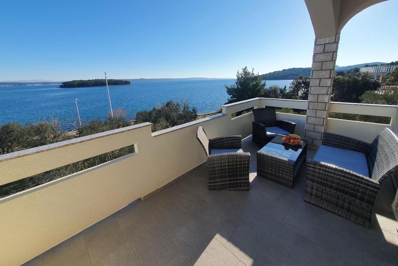 Apartments Mavra-Kukljica Εξωτερικό φωτογραφία
