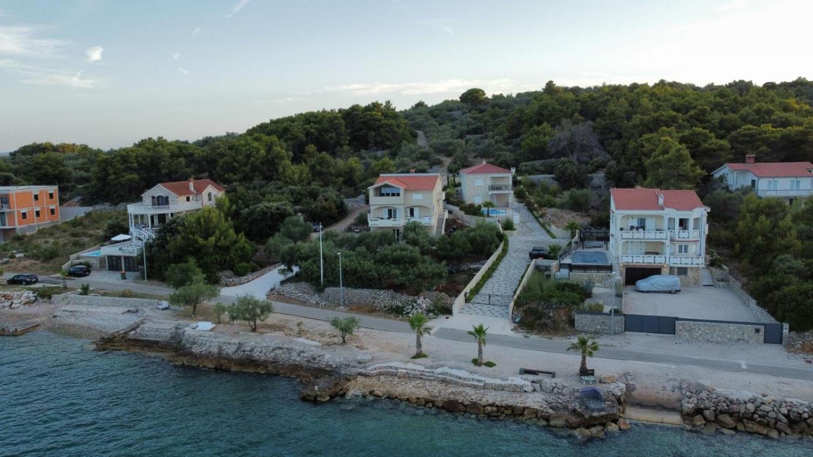 Apartments Mavra-Kukljica Εξωτερικό φωτογραφία