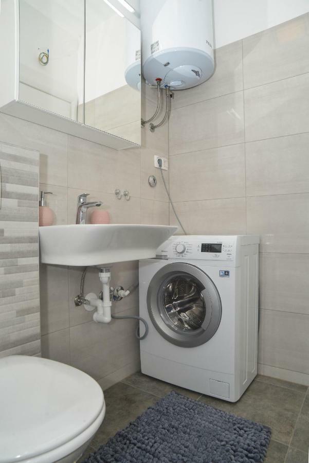 Apartments Mavra-Kukljica Εξωτερικό φωτογραφία